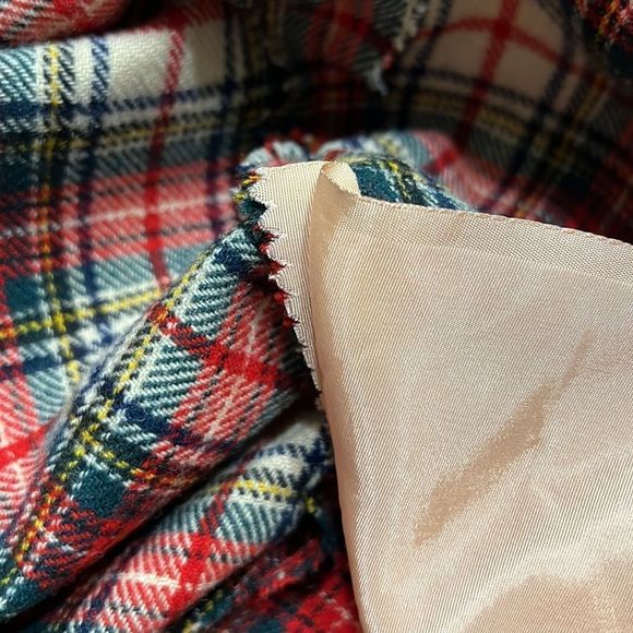 Vintage Pendleton Red Green Plaid Virgin Wool Skirt Sz 12 Waist 26” - Picture 7 of 12